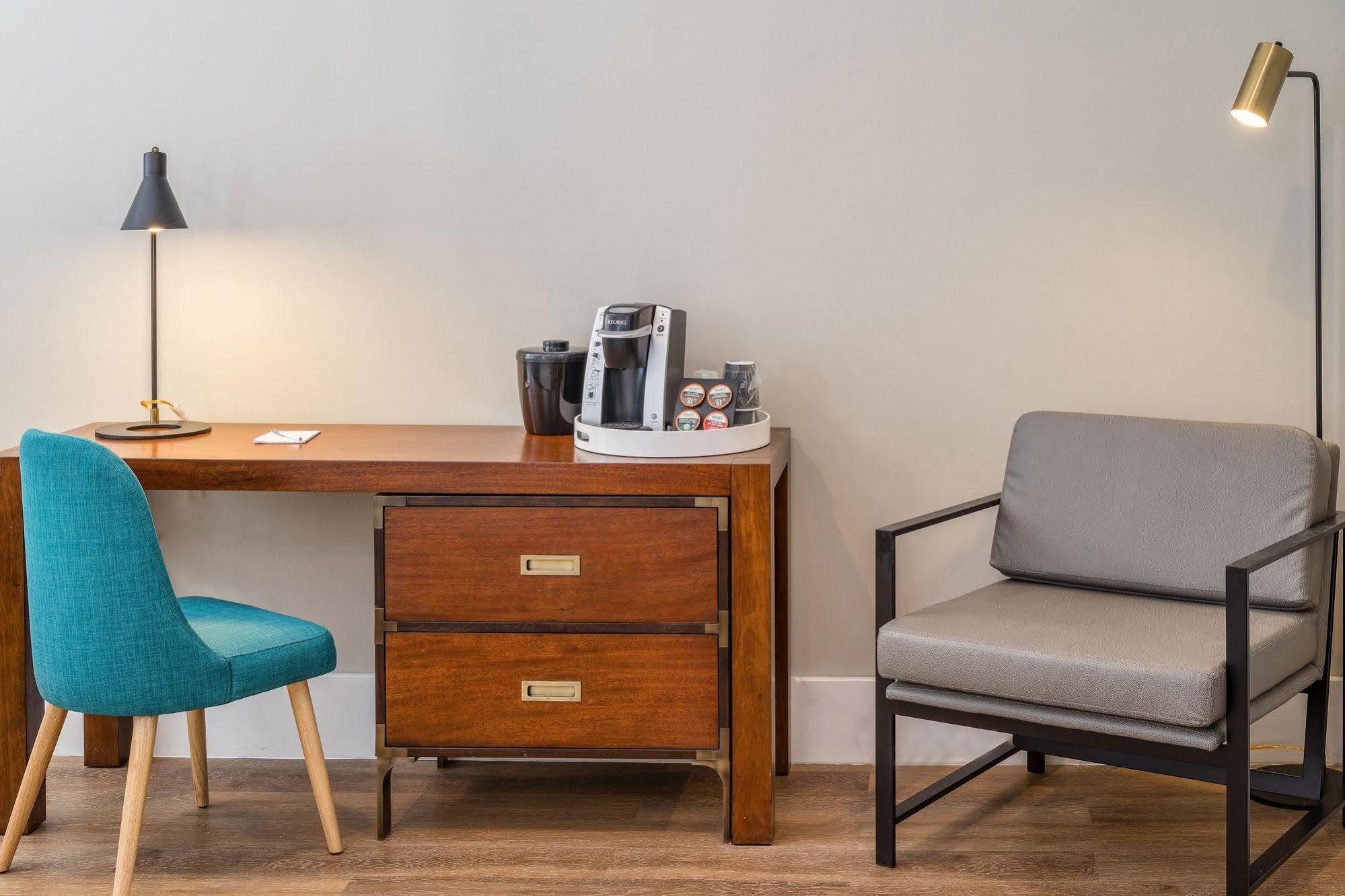 Hotel Petaluma, Ascend Hotel Collection Bagian luar foto